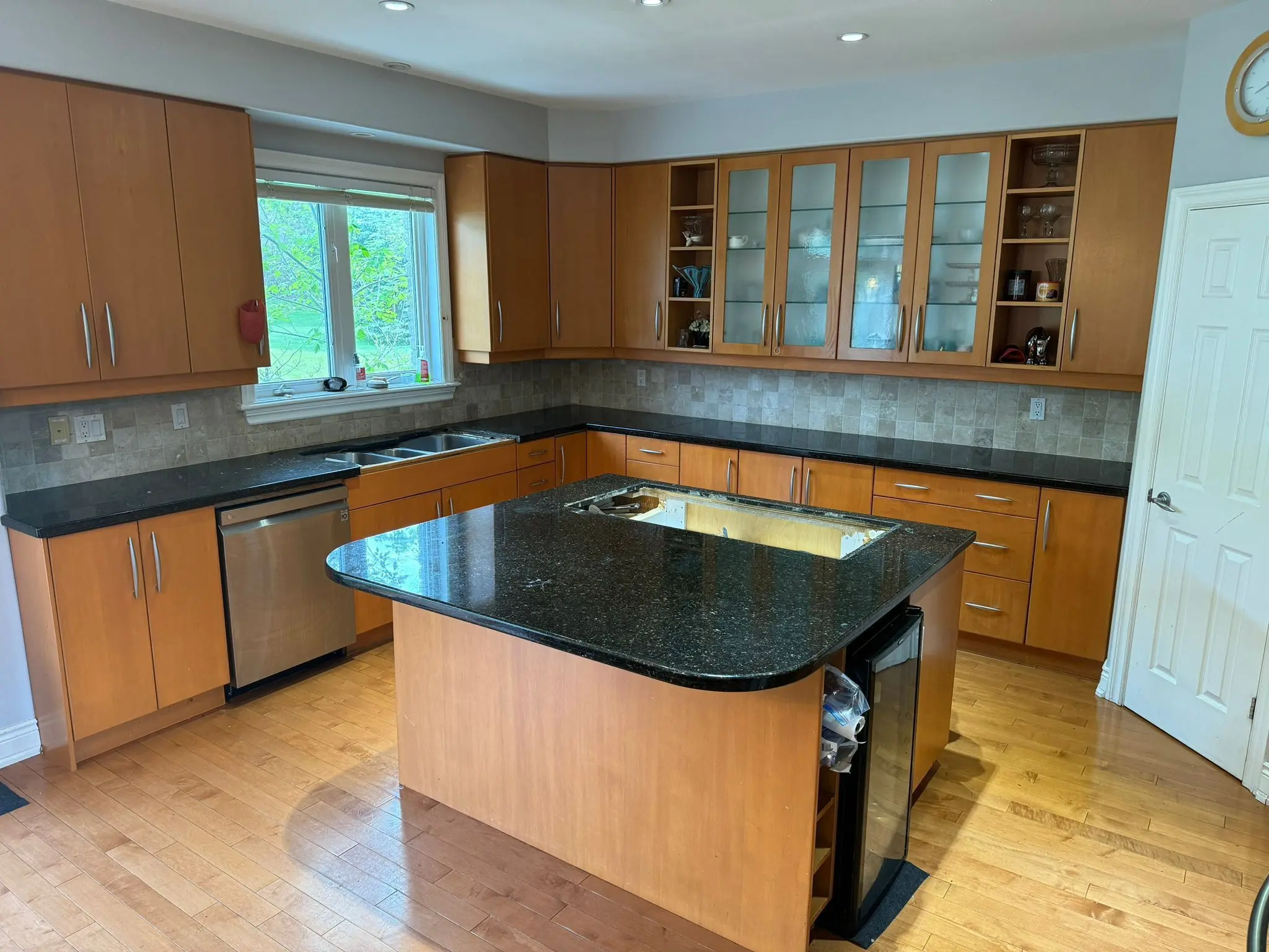 Kitchen Makeover — before